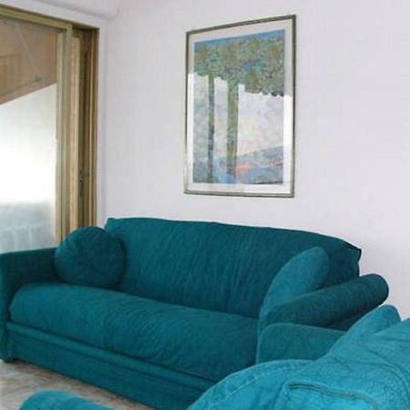 Flat Rossi Menton Quarto foto